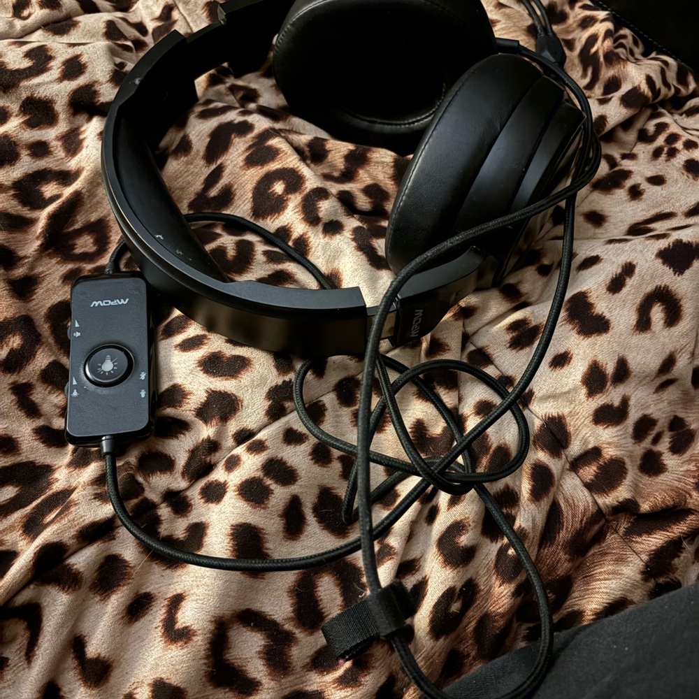 MPOW Black Avid Headphones with Control Module & microphone Xbox